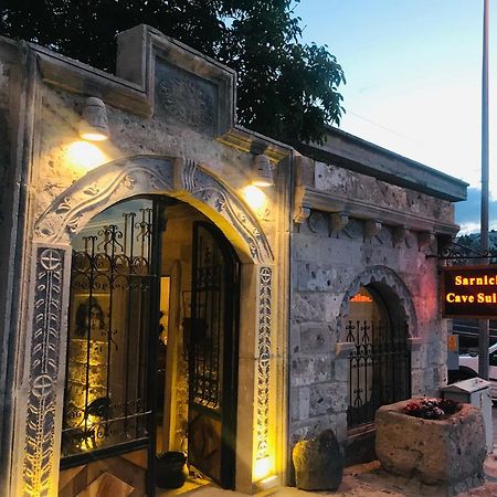 Sarnich Cave Suites เกอเรเม ภายนอก รูปภาพ