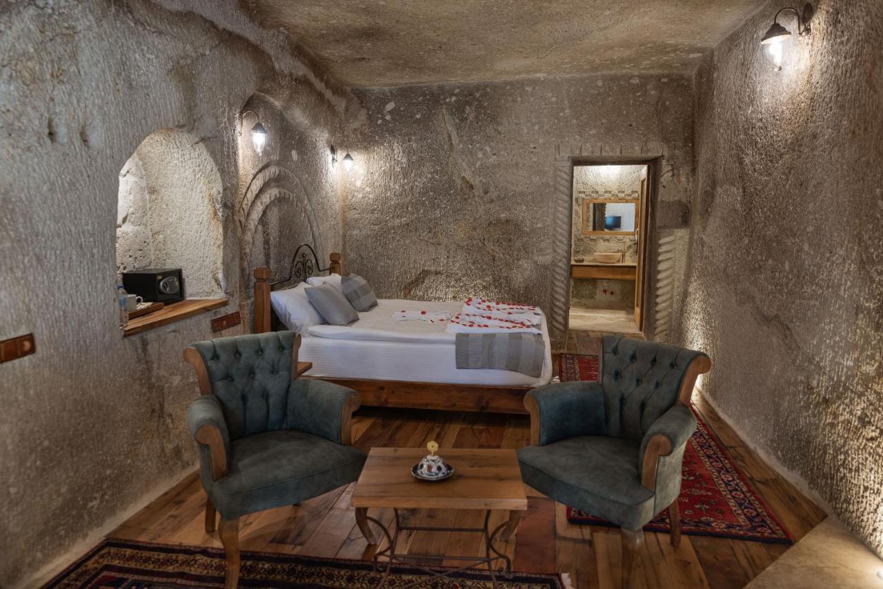 Sarnich Cave Suites เกอเรเม ภายนอก รูปภาพ