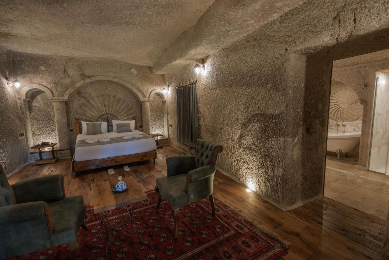 Sarnich Cave Suites เกอเรเม ภายนอก รูปภาพ
