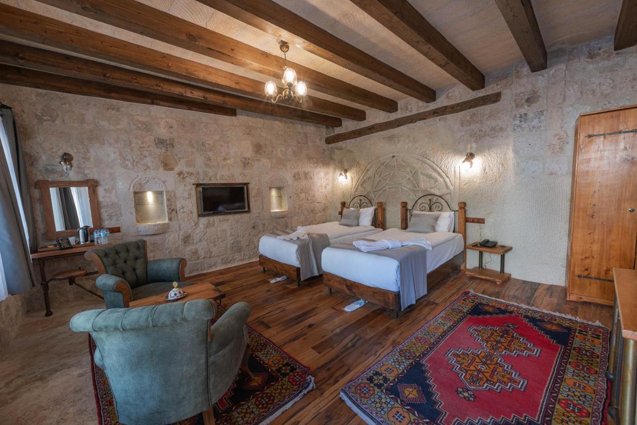 Sarnich Cave Suites เกอเรเม ภายนอก รูปภาพ
