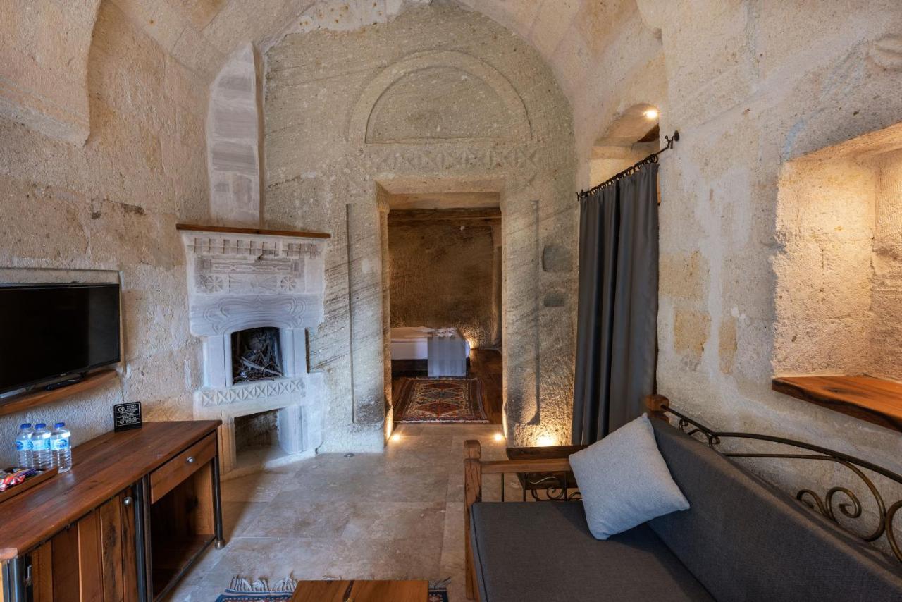 Sarnich Cave Suites เกอเรเม ภายนอก รูปภาพ