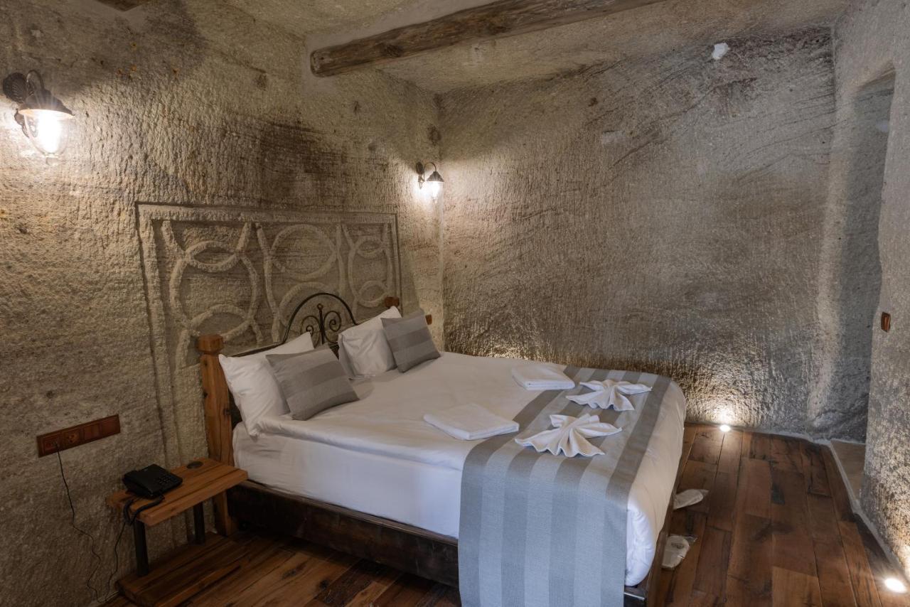 Sarnich Cave Suites เกอเรเม ภายนอก รูปภาพ